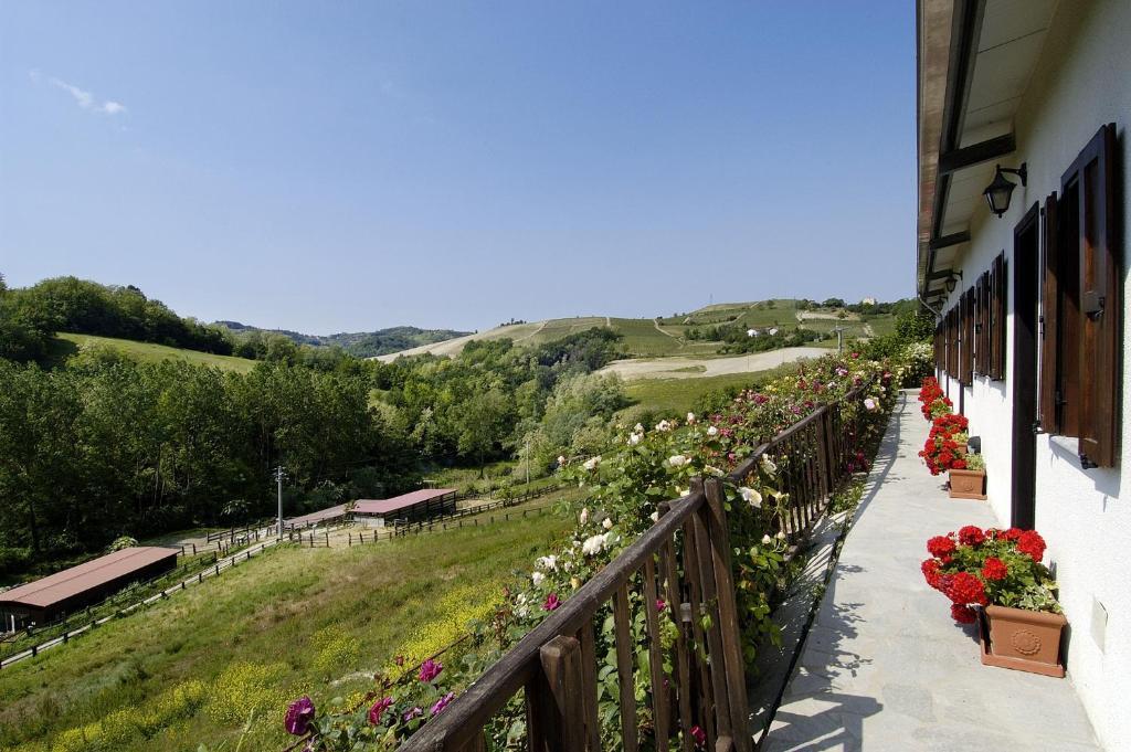 La Maragliana Aparthotel Castel Rocchero Room photo