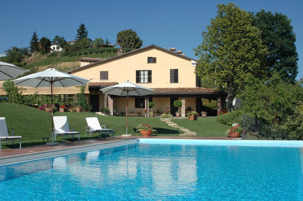 La Maragliana Aparthotel Castel Rocchero Exterior photo